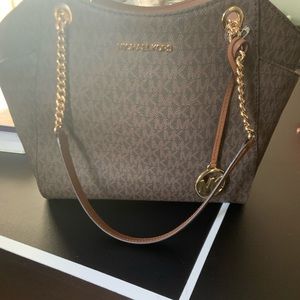 Brown Michael kors purse, gently used-like new